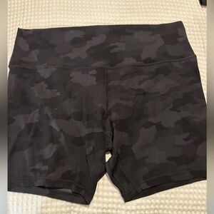 NWT Lululemon Align Bike Shorts 8” Heritage Camo Coal Multi Nulu H RISE